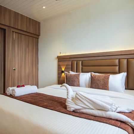 Hotel Galaxy Inn نافي مومباي المظهر الخارجي الصورة