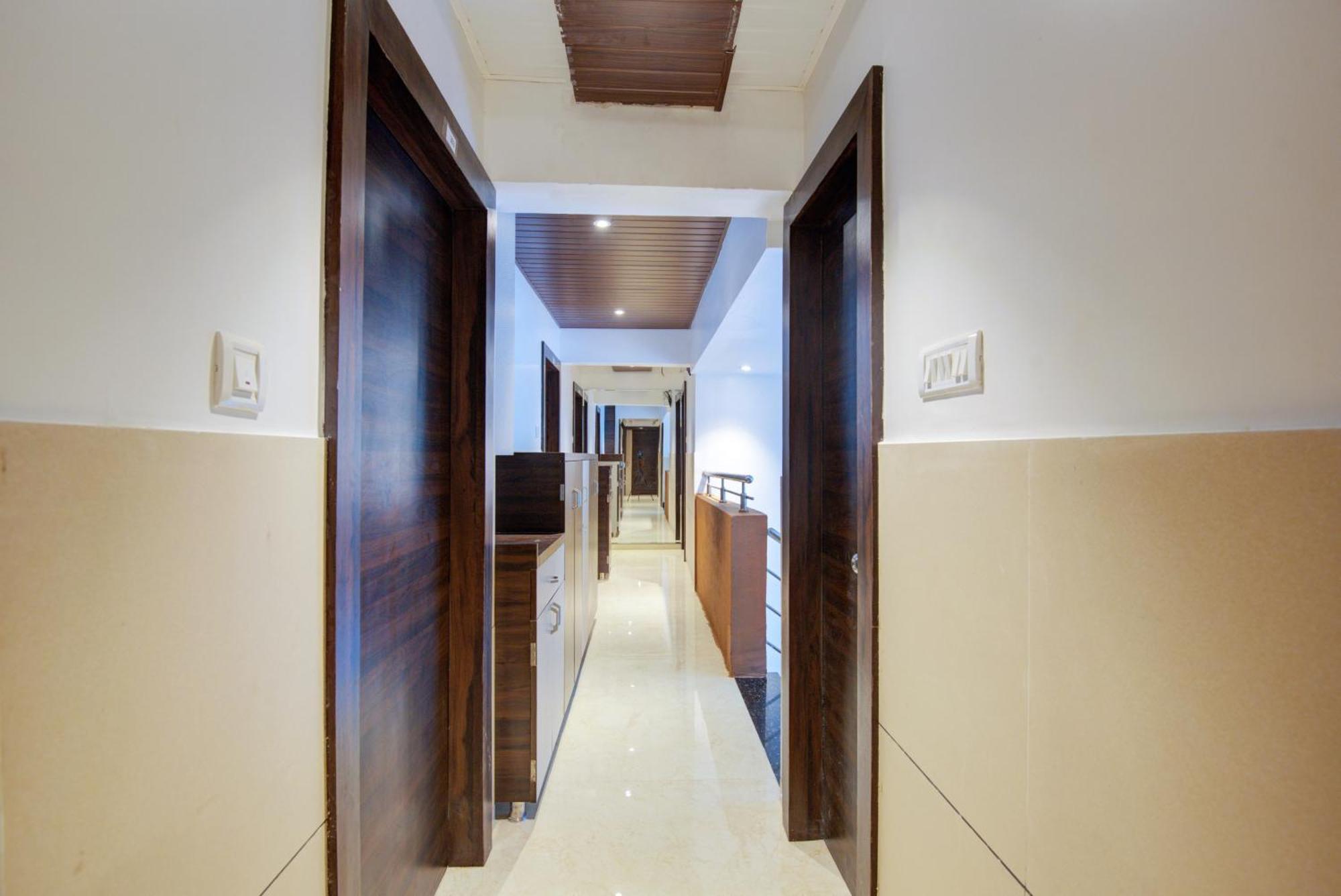 Hotel Galaxy Inn نافي مومباي المظهر الخارجي الصورة