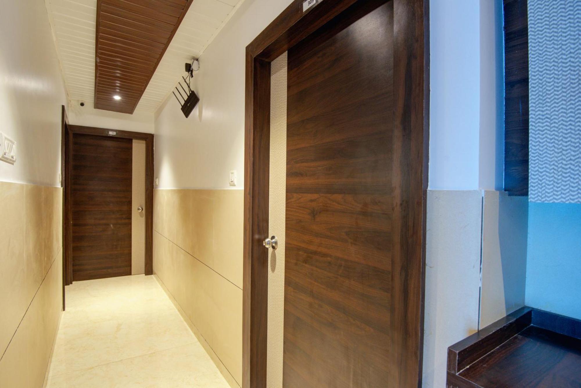 Hotel Galaxy Inn نافي مومباي المظهر الخارجي الصورة
