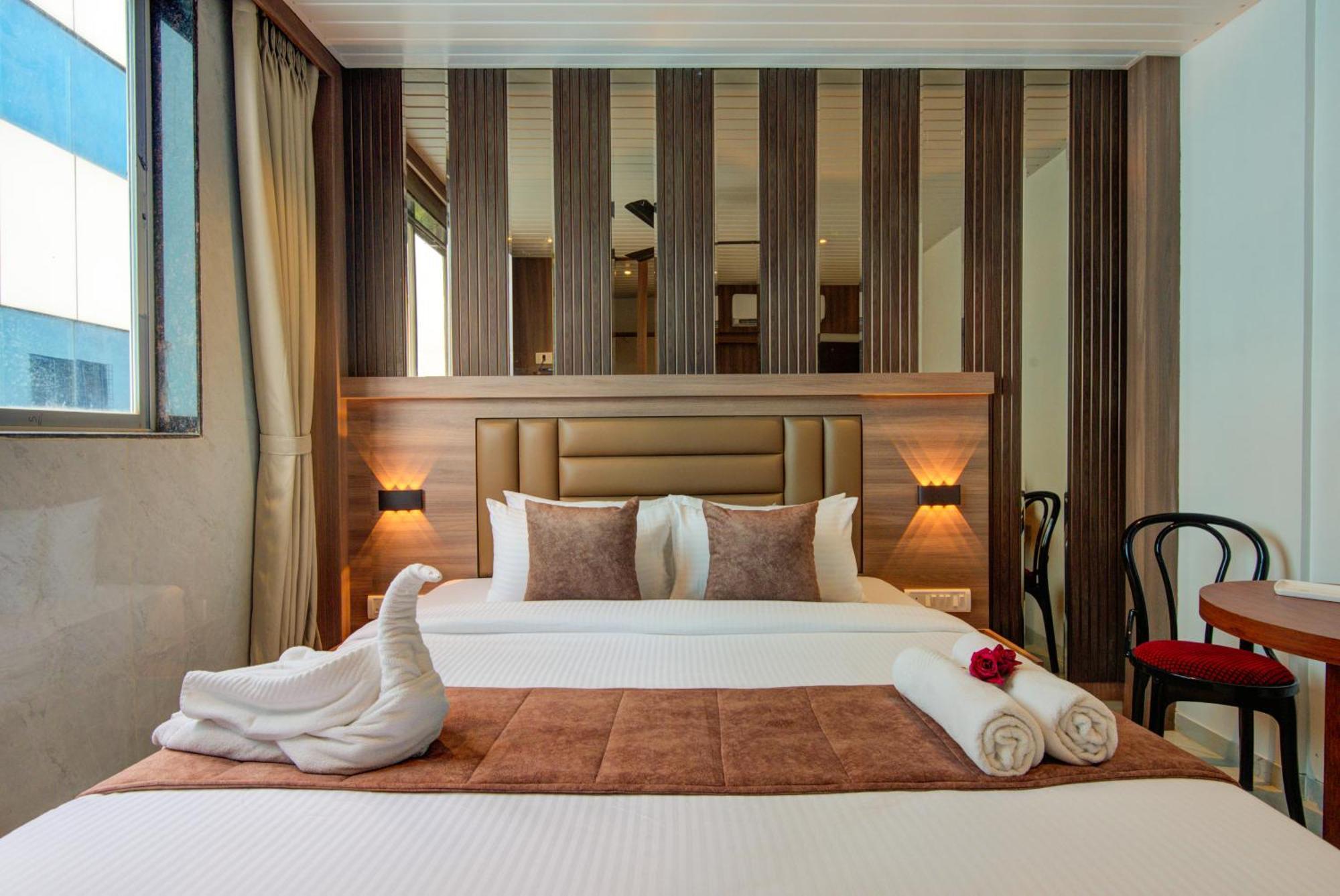 Hotel Galaxy Inn نافي مومباي المظهر الخارجي الصورة