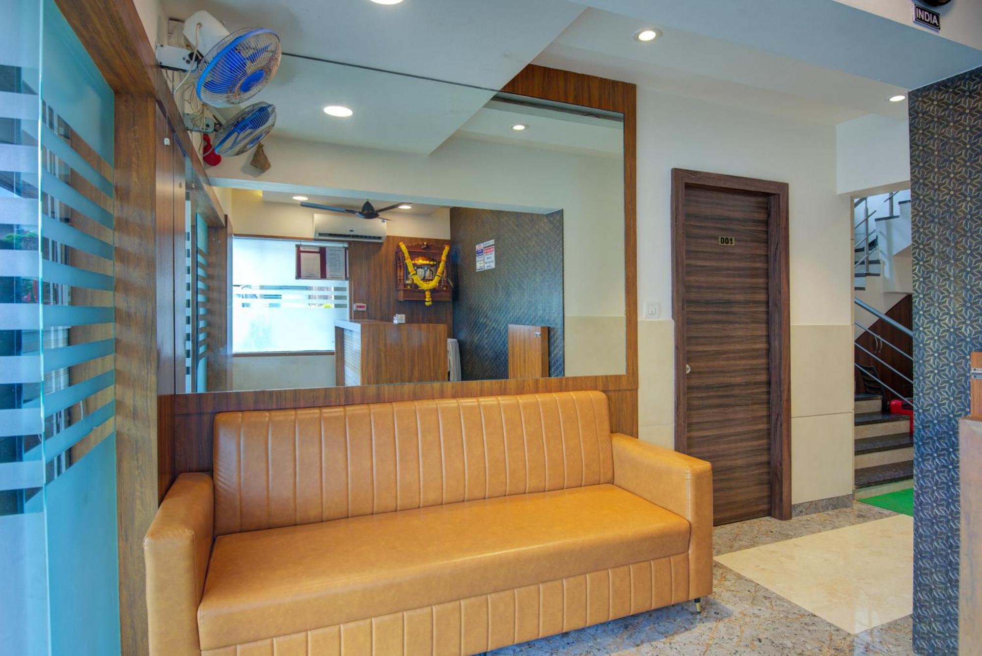 Hotel Galaxy Inn نافي مومباي المظهر الخارجي الصورة